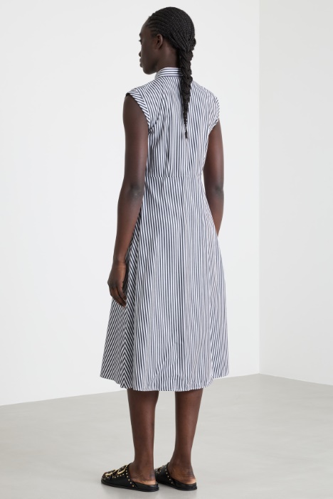 Abito chemisier con cintura