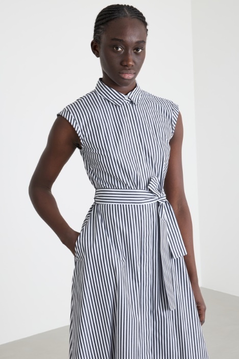 Abito chemisier con cintura