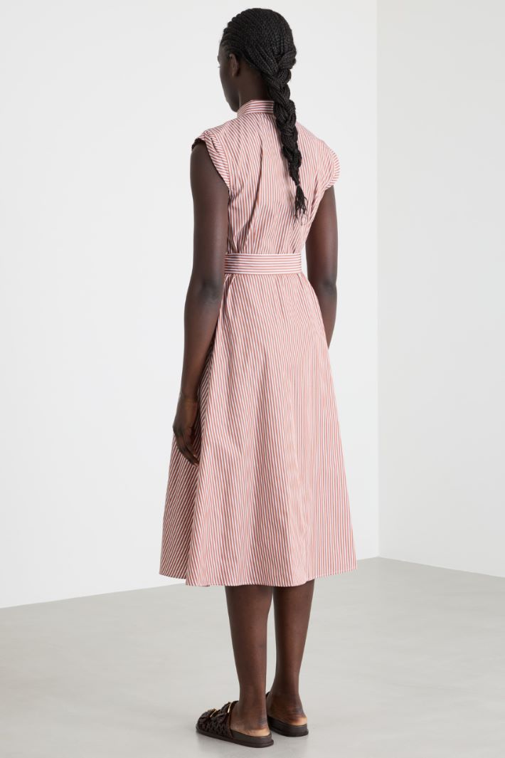 Abito chemisier con cintura Intrend - 4