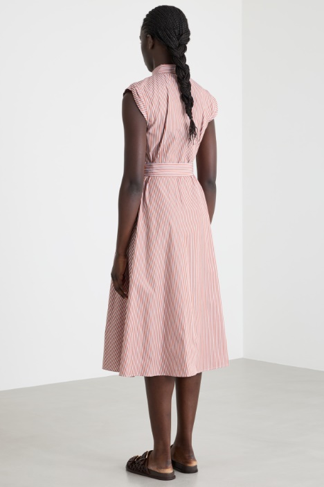 Abito chemisier con cintura