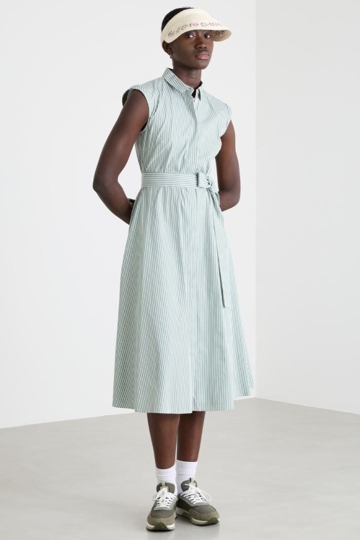 Abito chemisier con cintura Intrend