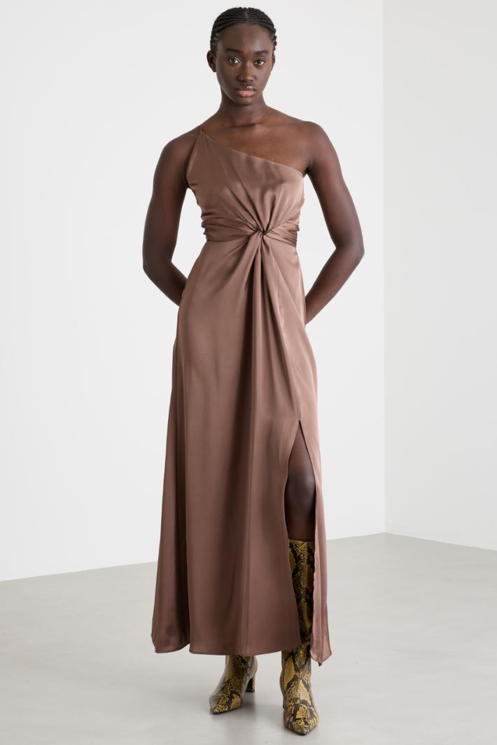 Abito monospalla in raso Intrend - 2