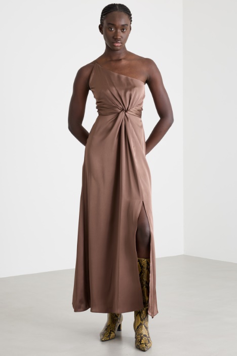 Abito monospalla in raso