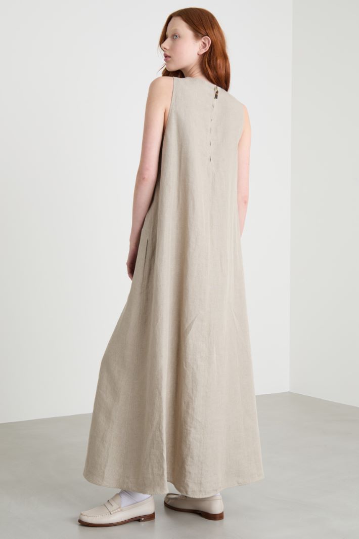 Abito svasato senza maniche Intrend - 4