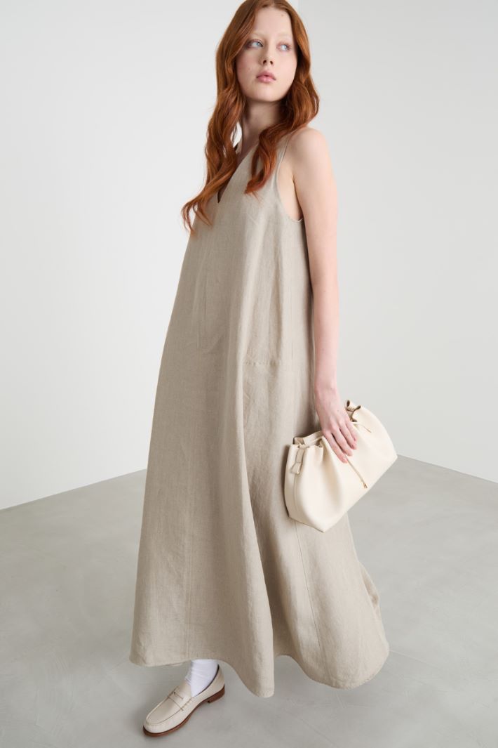 Abito svasato senza maniche Intrend - 2