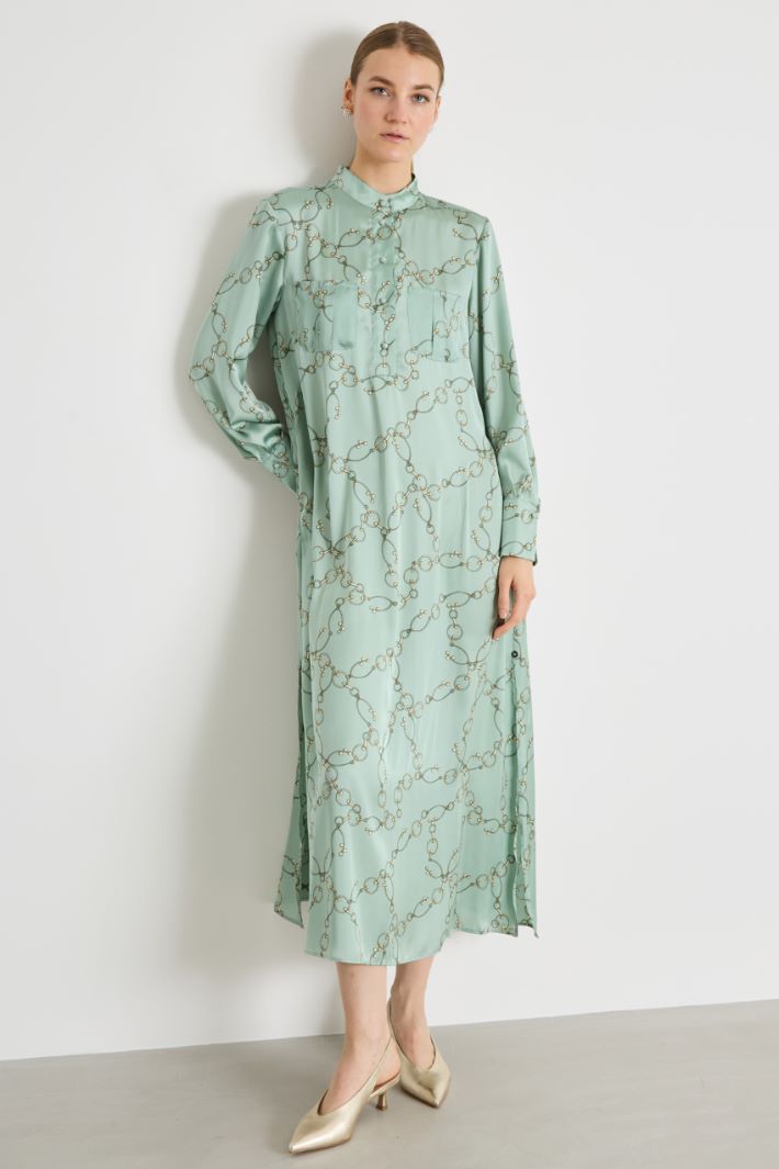 Long printed satin dress Intrend - 2