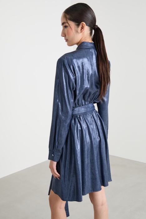 Vestido con cinturón