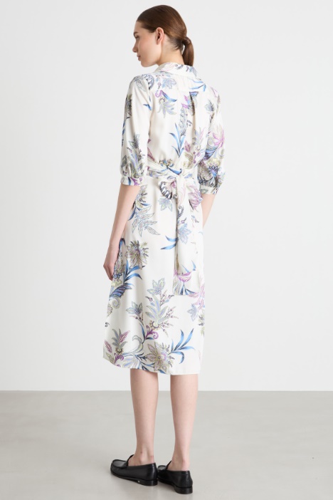 Vestido de sarga estampada