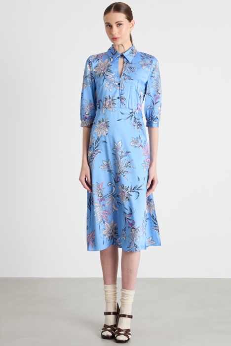 Vestido de sarga estampada