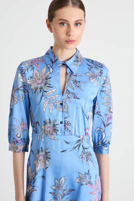 Vestido de sarga estampada