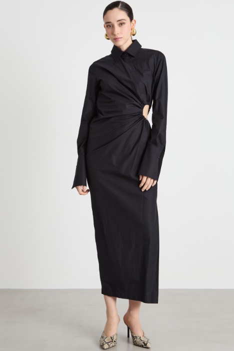 Abito aderente con drappeggio