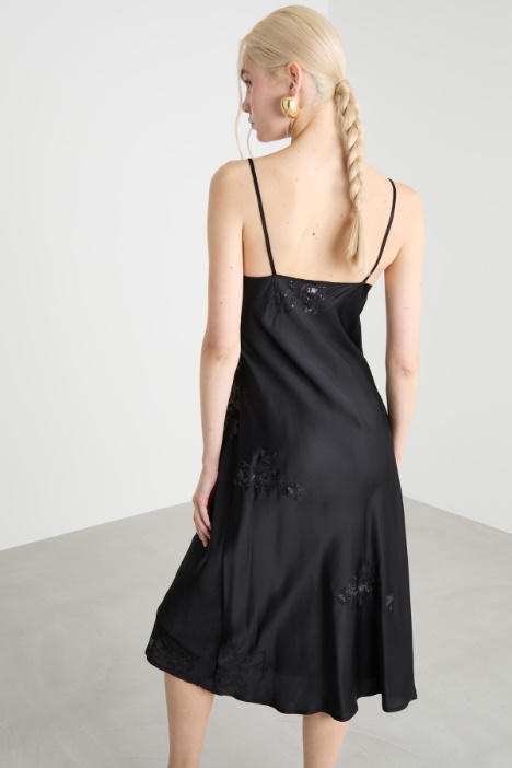 Slip dress in raso ricamato