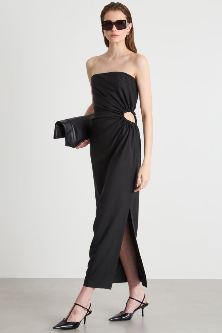 Side cut-out bustier dress Intrend