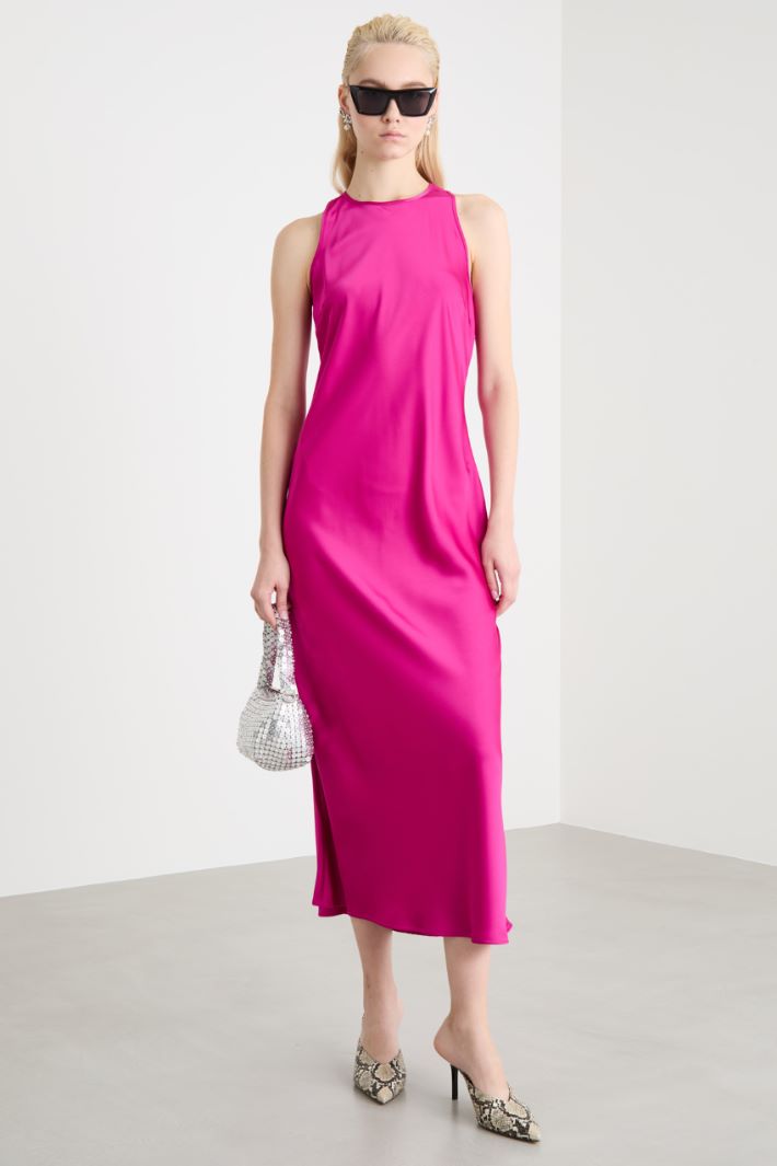 Abito lungo in raso fluido Intrend