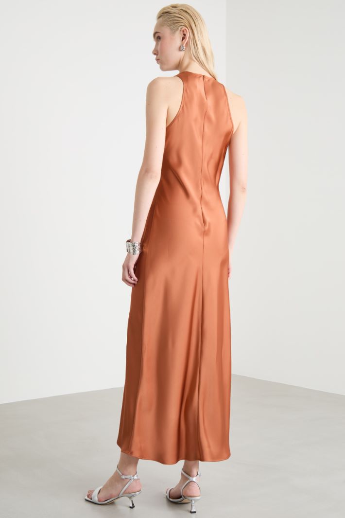 Abito lungo in raso fluido Intrend - 4