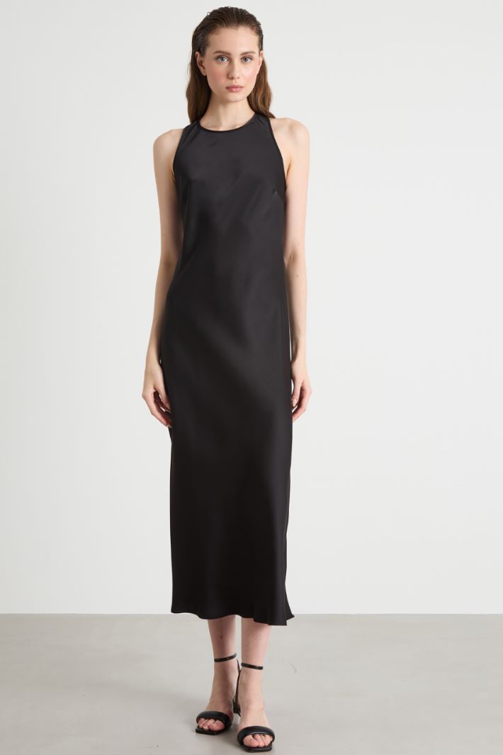 Fluid satin maxi dress Intrend - 2