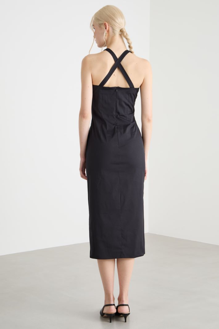 Diagonal-slit satin dress Intrend - 4