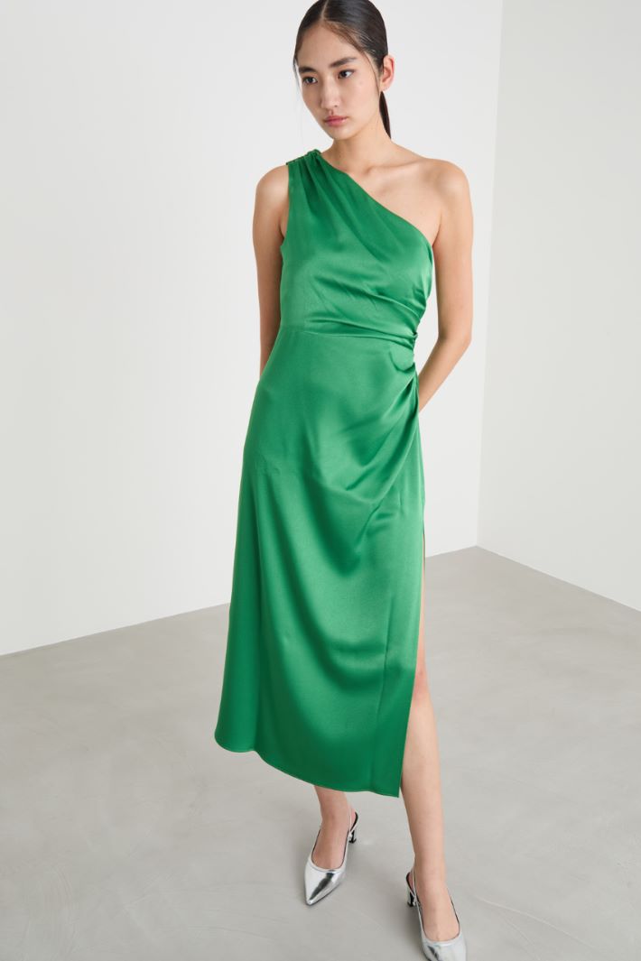 Satin one-shoulder dress Intrend - 2
