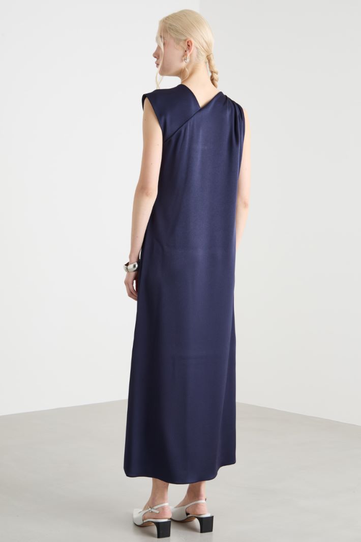 Long satin dress Intrend - 4