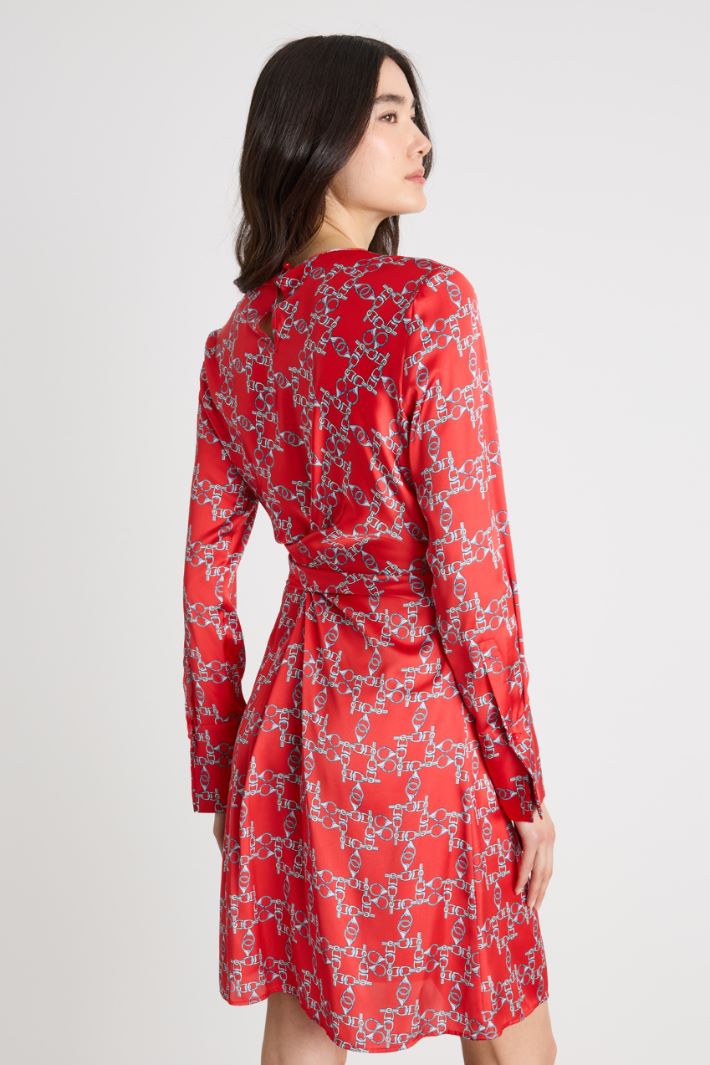 Printed satin dress Intrend - 4