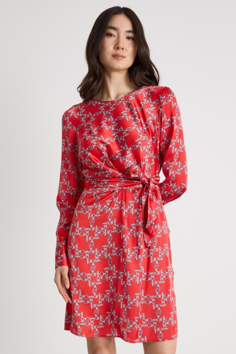 Vestido de satén estampado