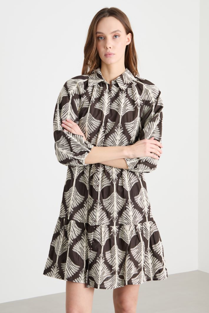 Chemisier in mussola ricamata Intrend - 2