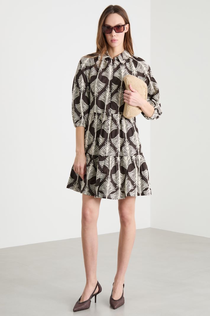 Chemisier in mussola ricamata Intrend