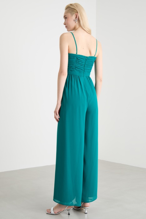 Tuta in georgette con coprispalle