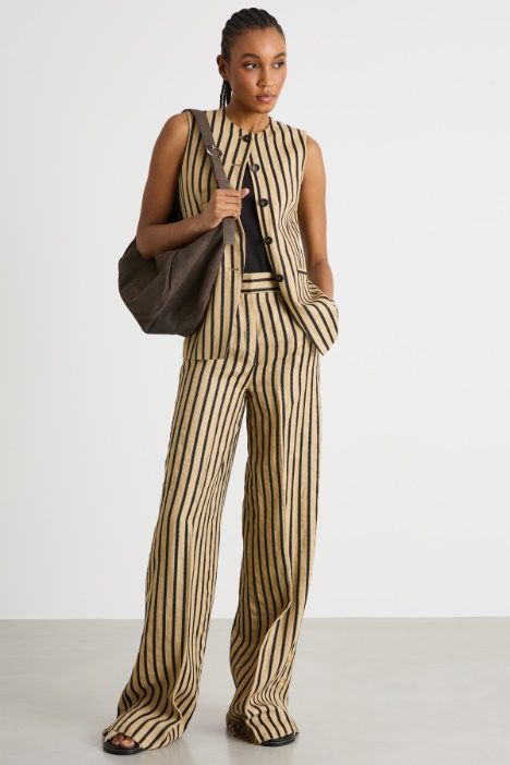 Slim-fit round-neck waistcoat Intrend