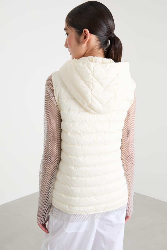 Gilet imbottito con cappuccio Intrend - 4