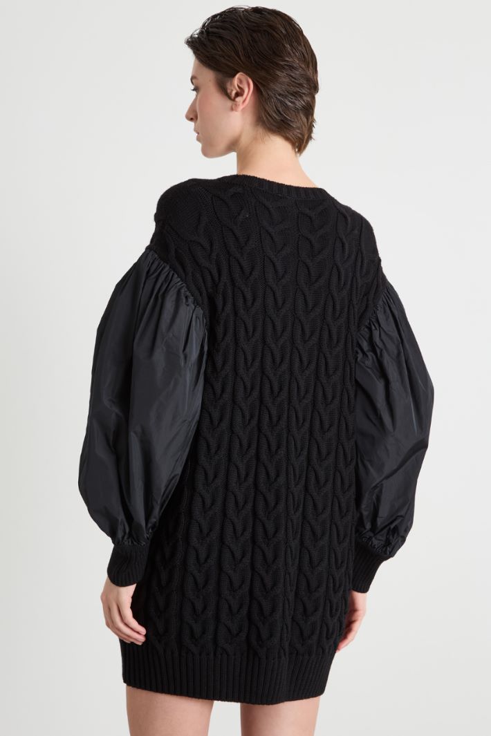 Cable-knit dress with balloon sleeves Intrend - 4
