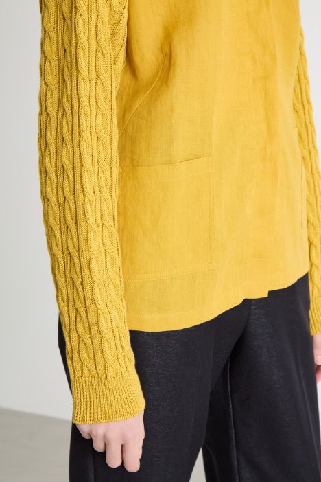 Cardigan a punto treccia e coste