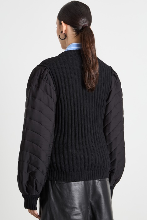 Cardigan con maniche a sbuffo