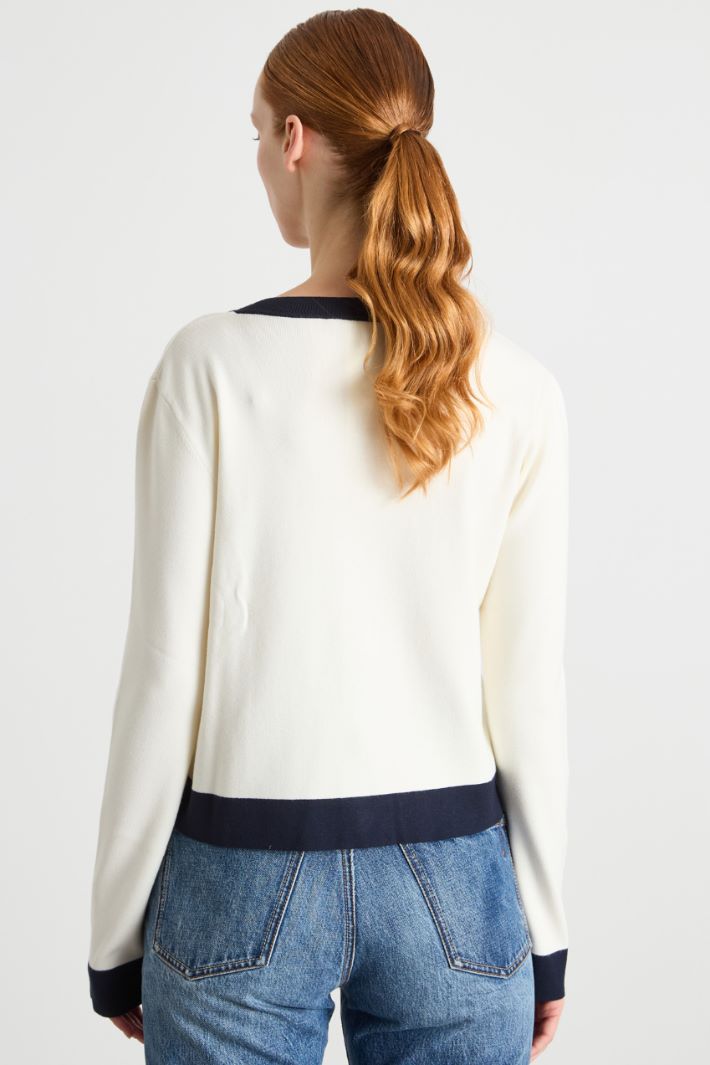 Boxy cardigan with contrast trims Intrend - 4