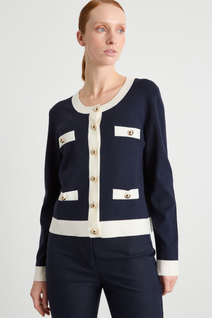 Boxy cardigan with contrast trims Intrend - 2