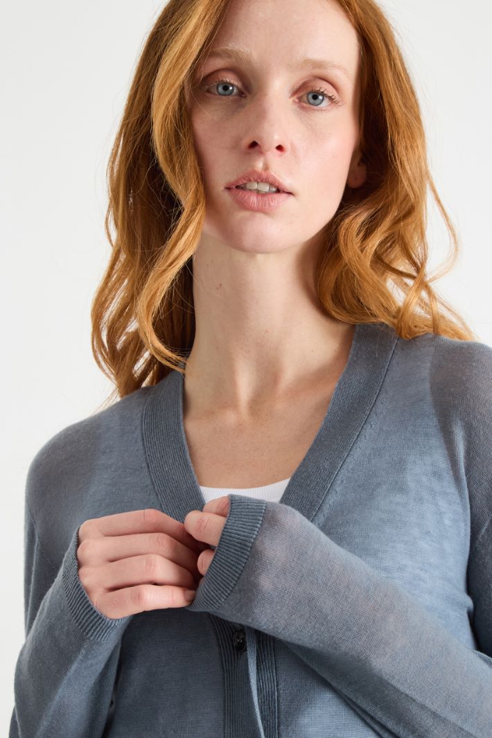 Fitted V-neck cardigan Intrend - 3