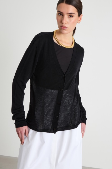 Fitted V-neck cardigan Intrend