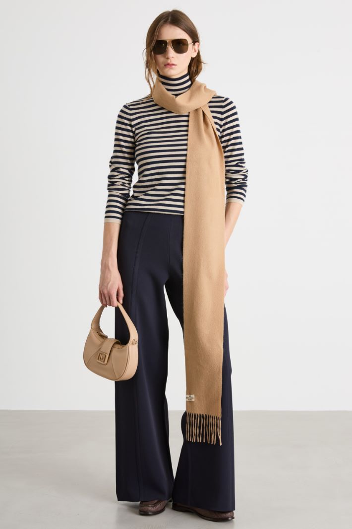 Lightweight Cashmere Roll-Neck Jumper Intrend