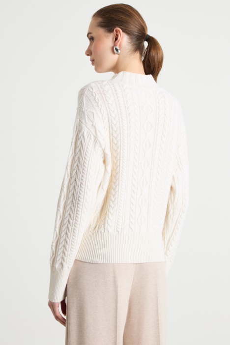 Maglia a punto treccia