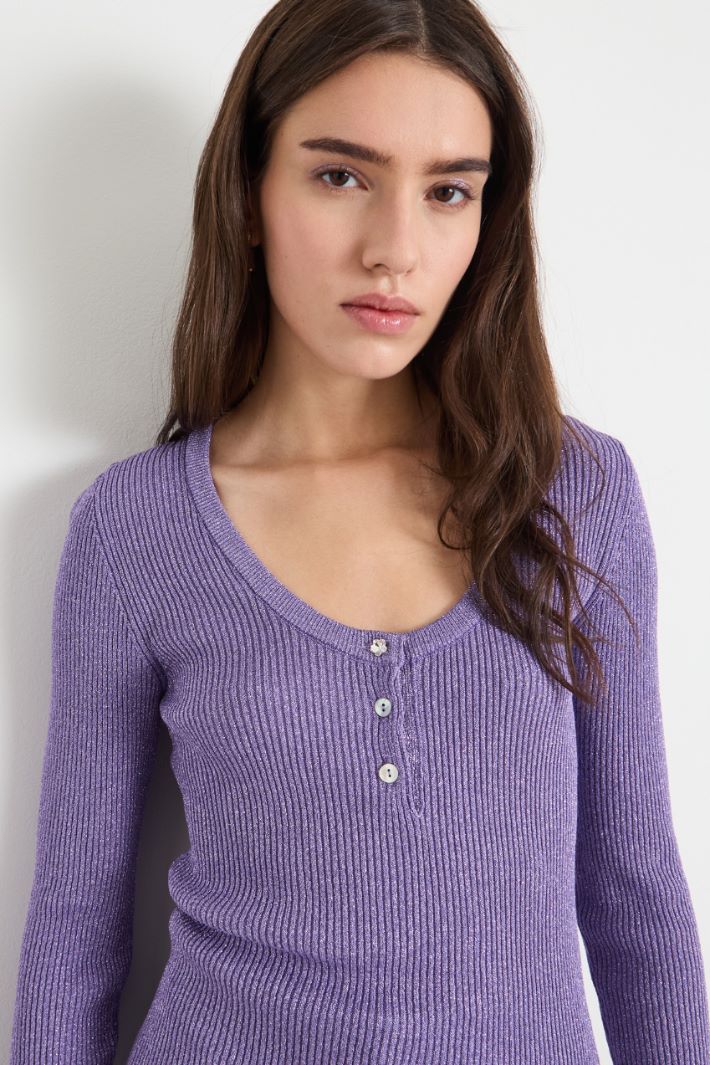 Metallic-finish knit Henley top Intrend - 3