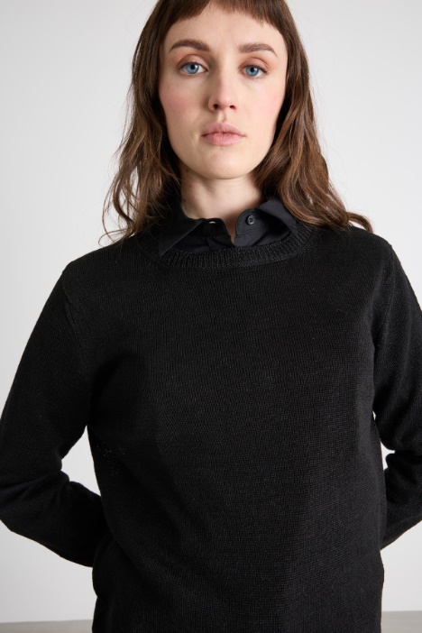 Maglia girocollo in filato rasato