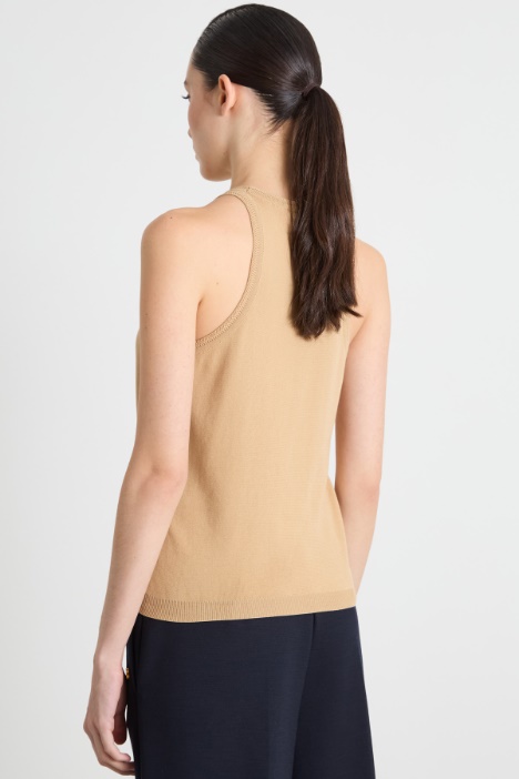 Top con cuello halter