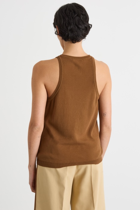 Canotta con scollo all'americana