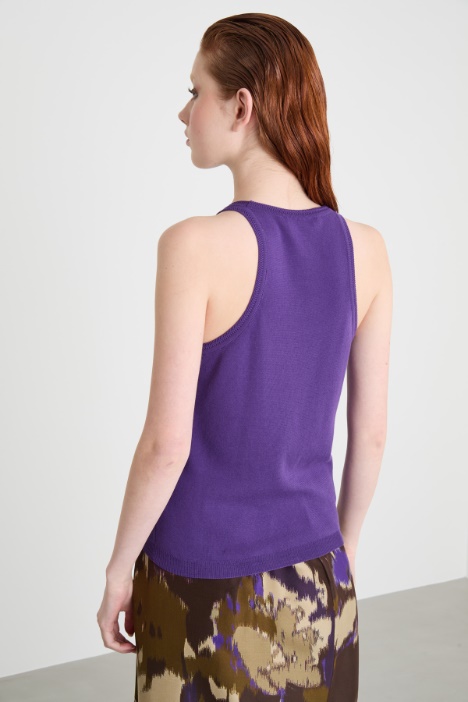 Canotta con scollo all'americana