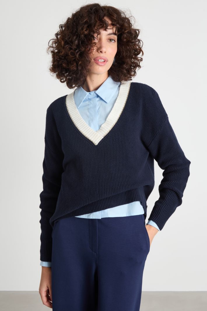 Sequin-embroidered jumper Intrend - 2