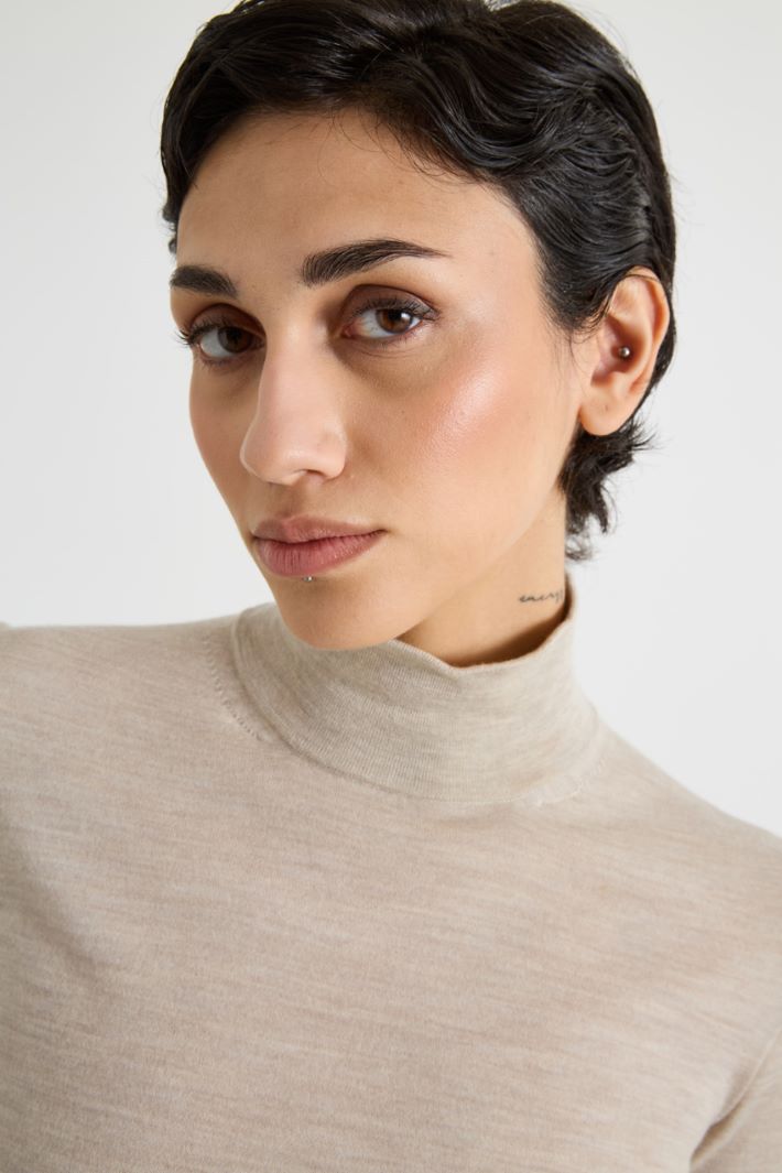 Roll neck jumper with three-quarter sleeves Intrend - 3