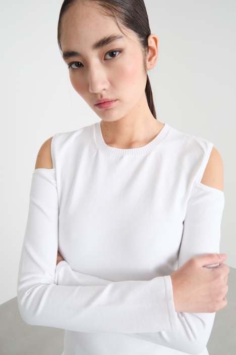 Jersey con cut-out en los hombros