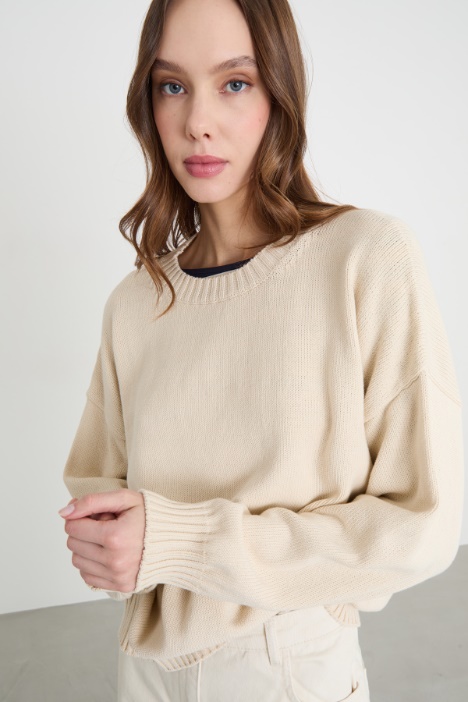 Maglia con maniche a spalla scesa