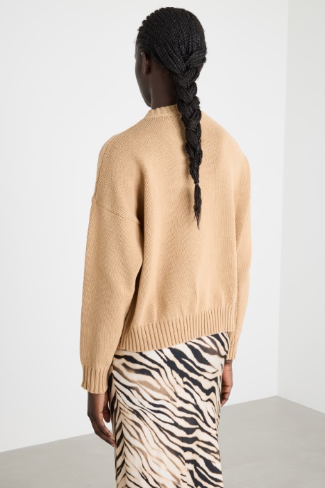 Maglia a spalla scesa