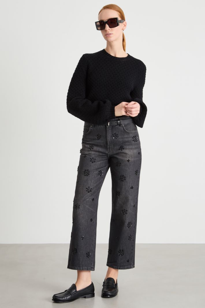 Voluminous-sleeve cropped jumper Intrend